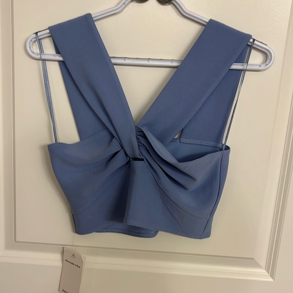 NWT Abercrombie and Fitch Blue Crop Top medium